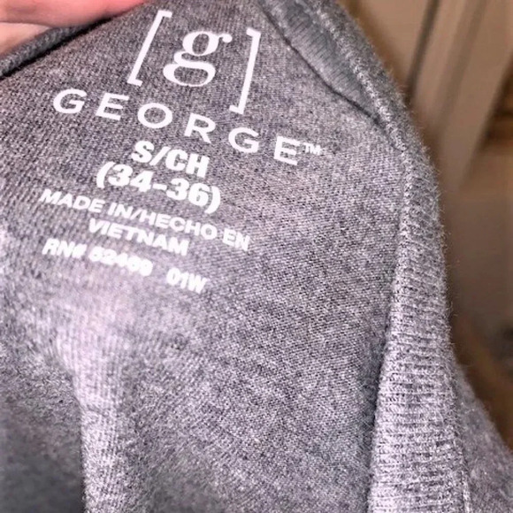 set 2 white/grey long sleeved  T-shirts S NWT - Picture 6 of 7